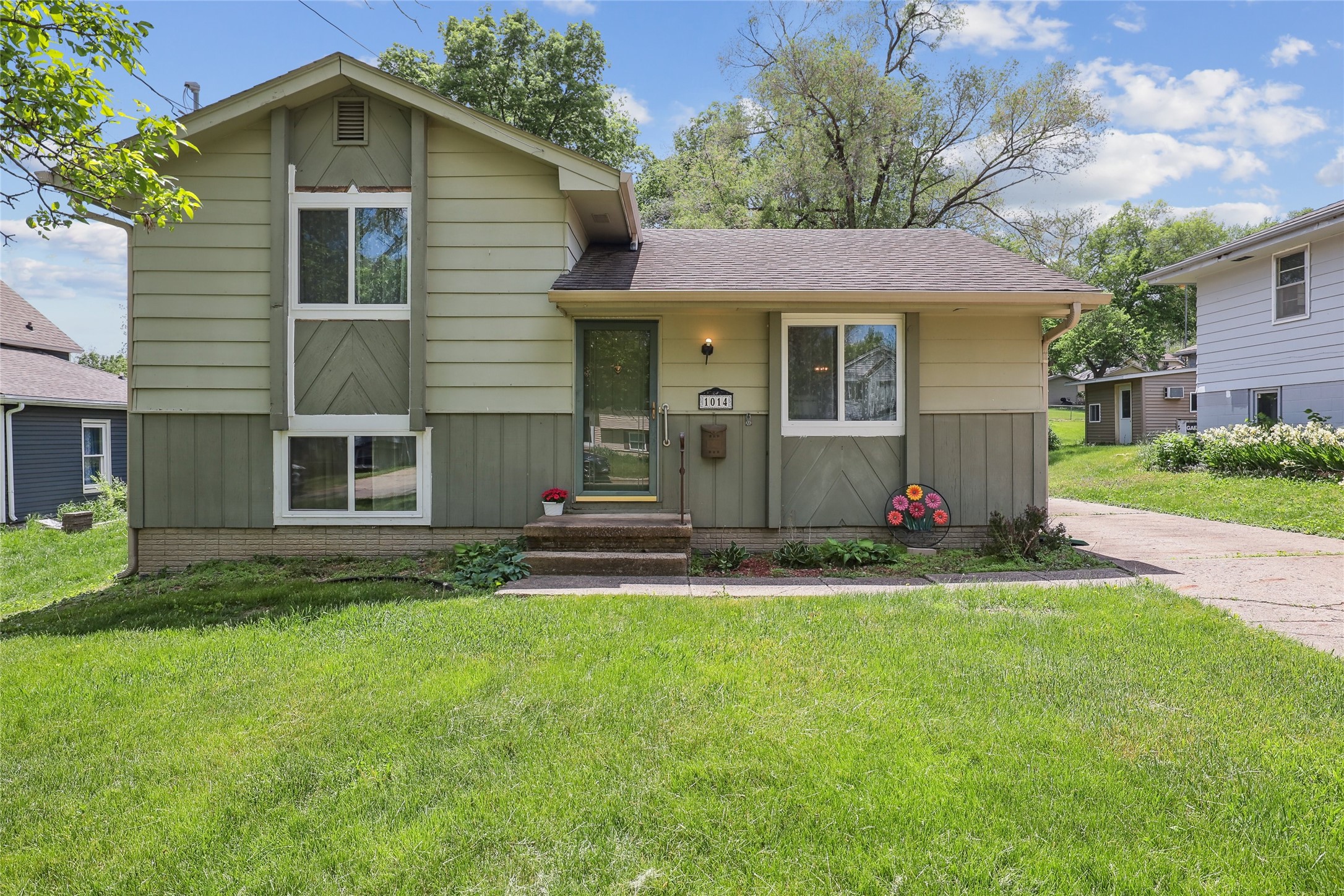 1014 Elder Lane, Des Moines, Iowa image 2