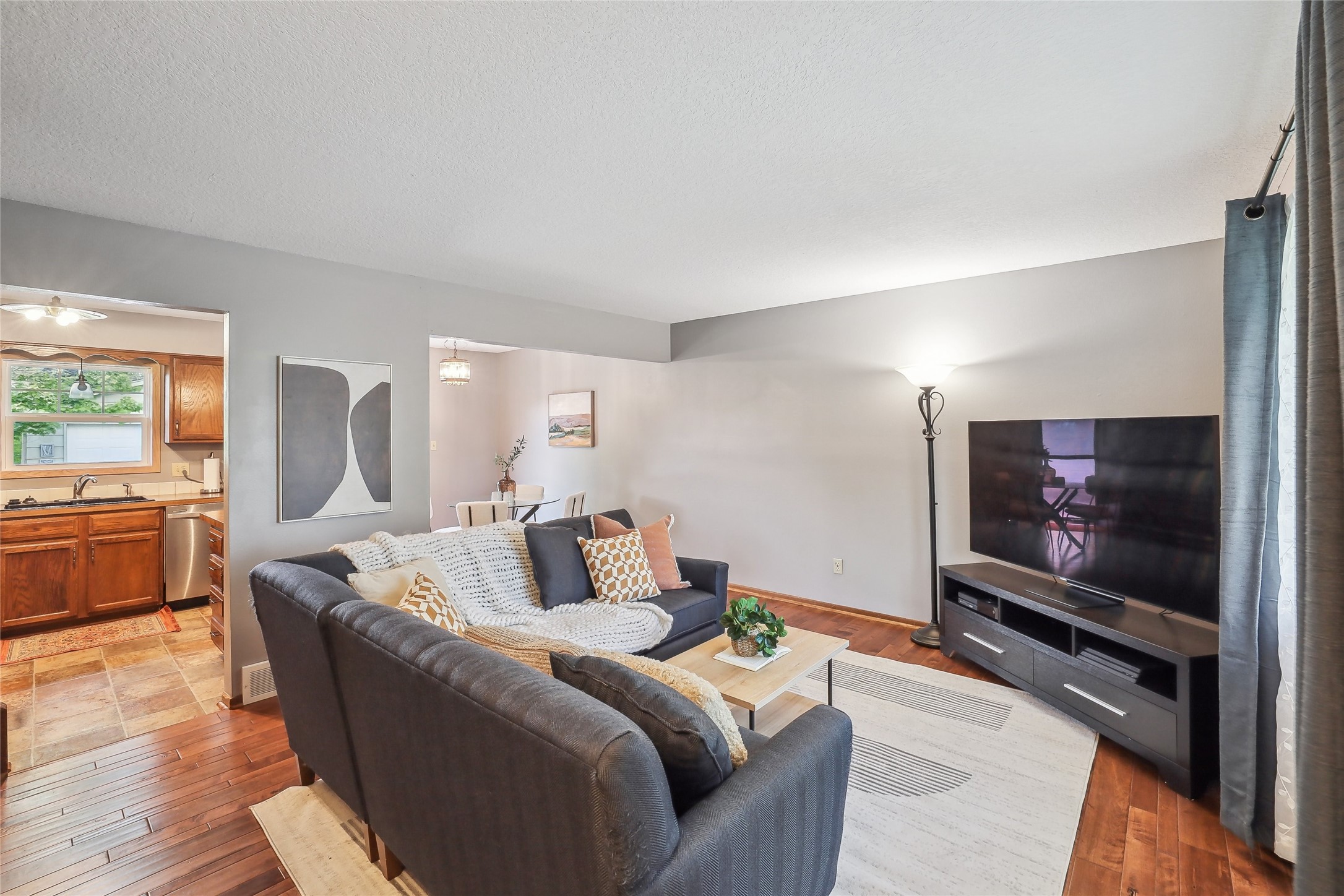 1014 Elder Lane, Des Moines, Iowa image 3
