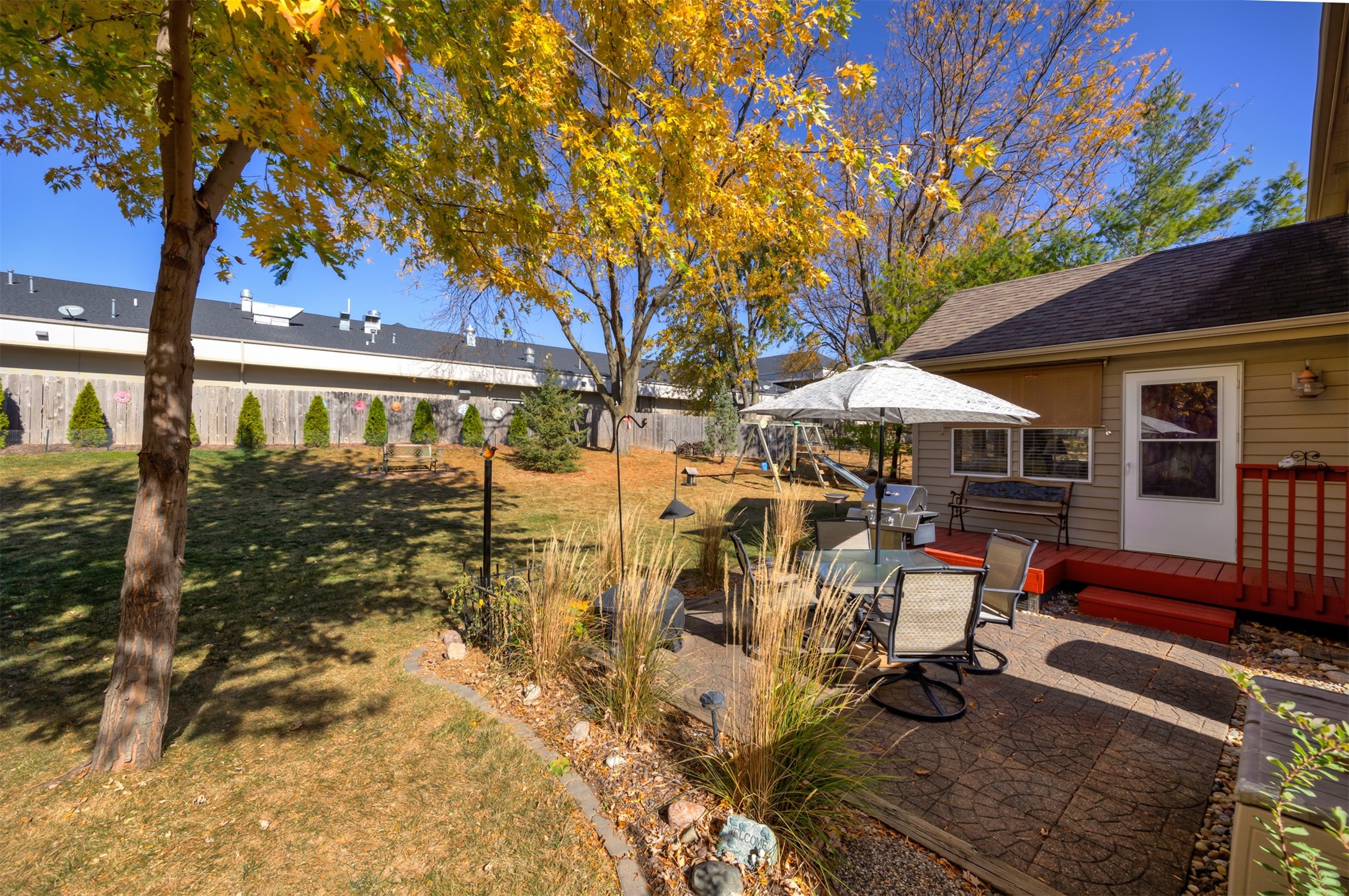 5909 Brookview Drive, West Des Moines, Iowa image 2