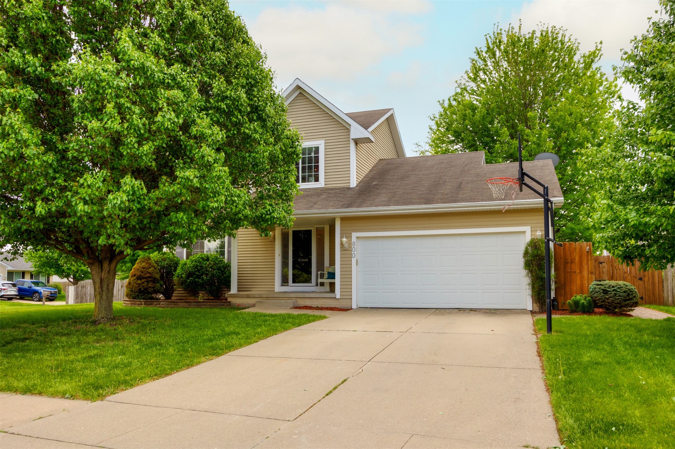 800 SE Parker Drive, Waukee, Iowa image 1