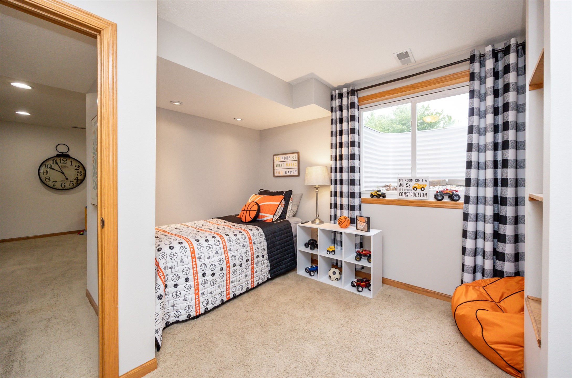 800 SE Parker Drive, Waukee, Iowa image 33