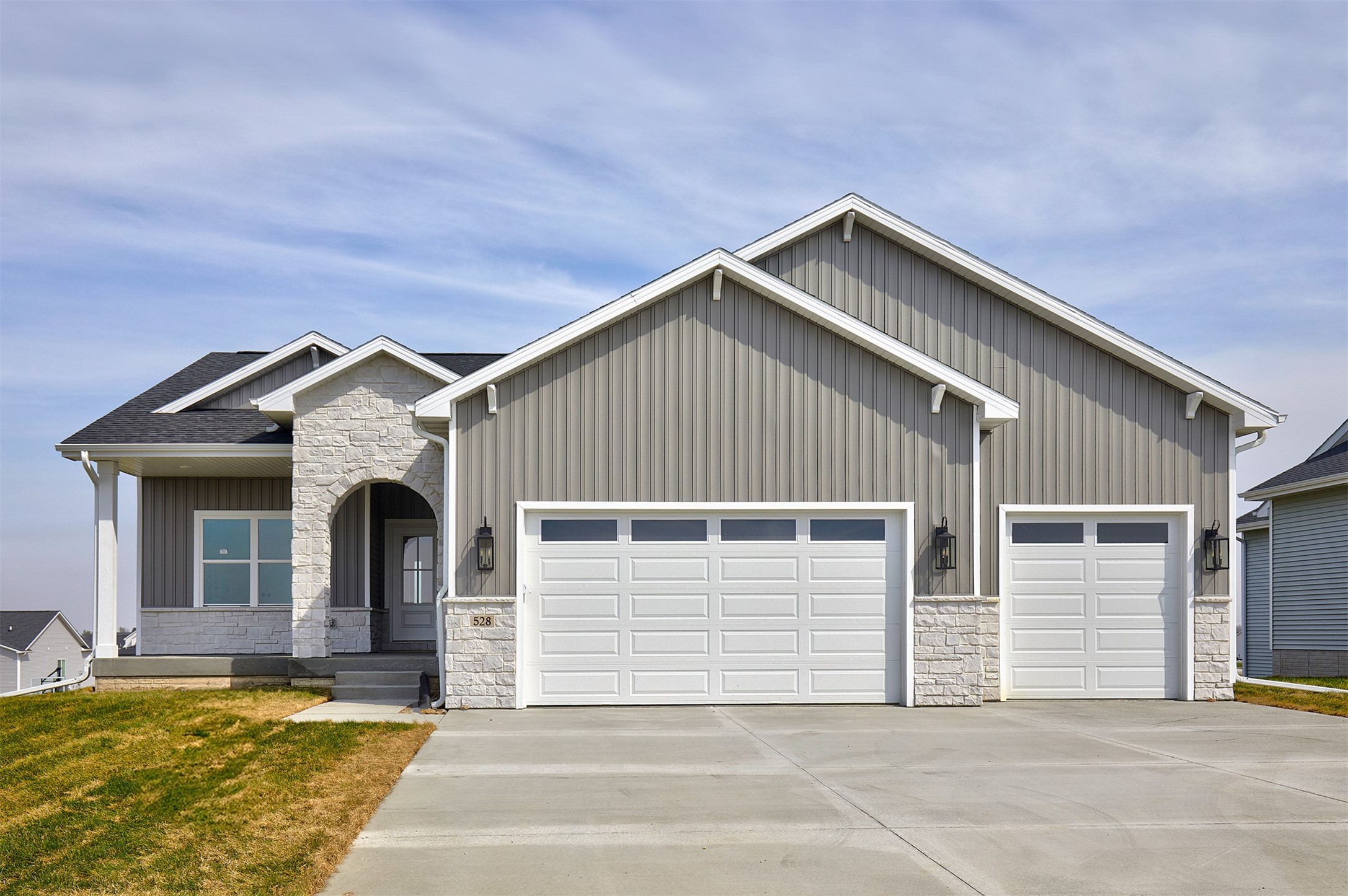 528 W Centennial Drive, Huxley, Iowa image 1