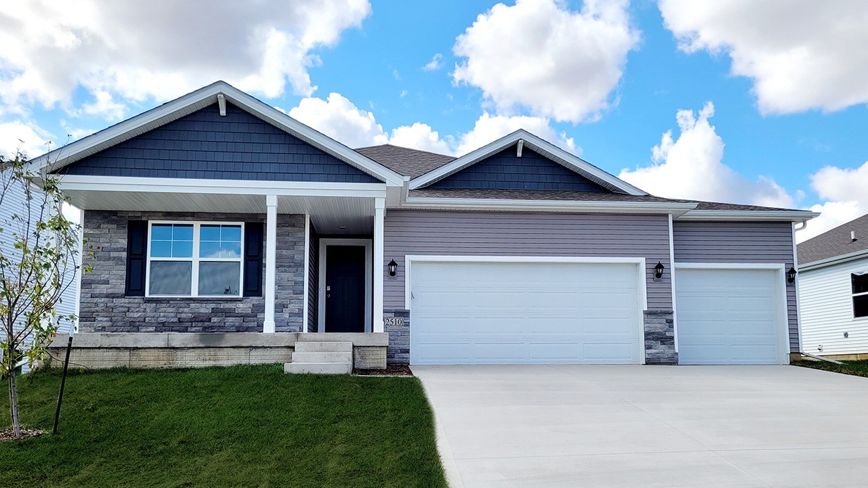 2810 NW 28th Street, Ankeny, Iowa image 1