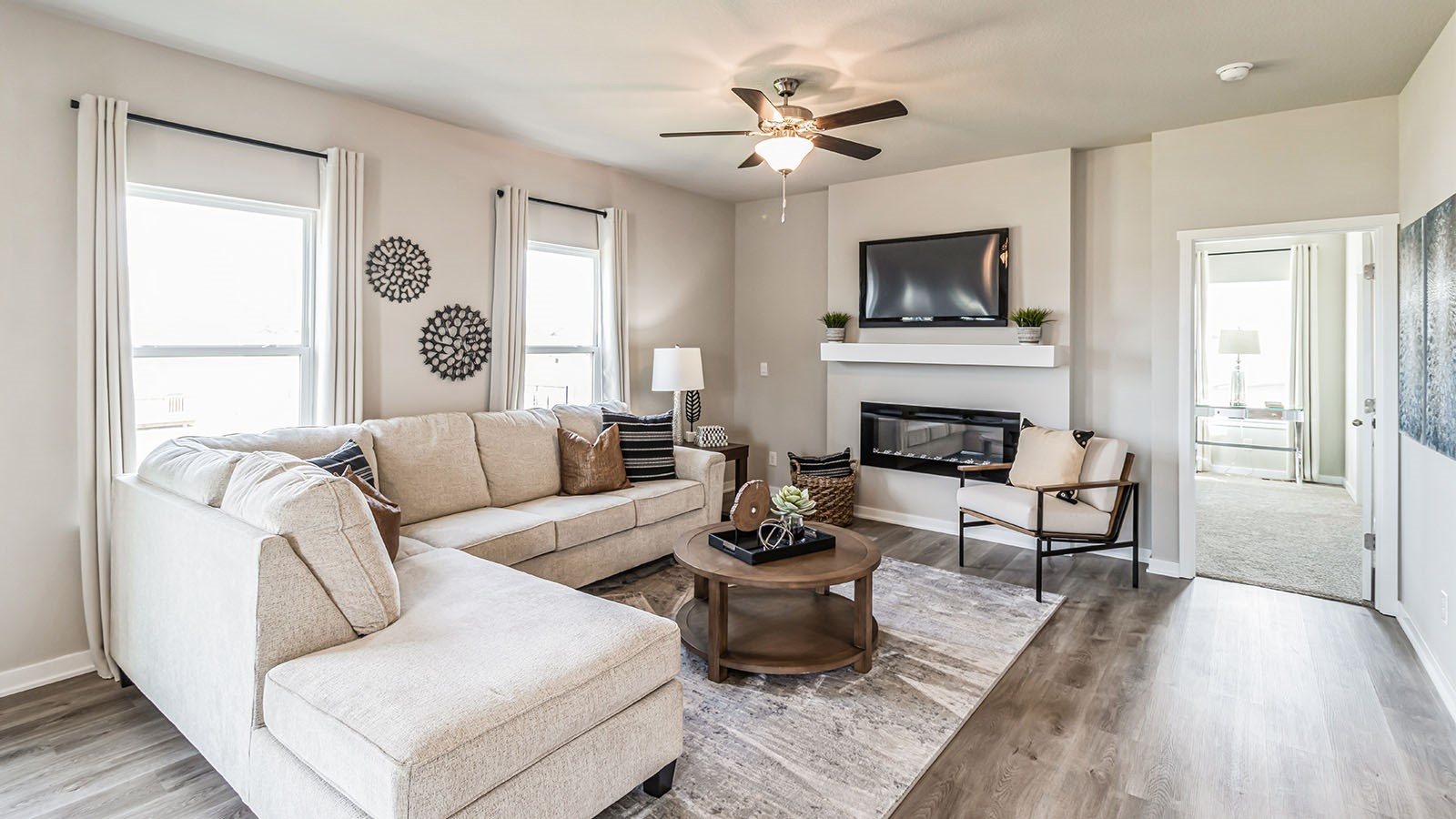 2810 NW 28th Street, Ankeny, Iowa image 2