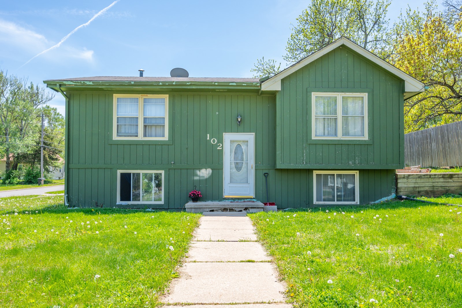 102 Wall Avenue, Des Moines, Iowa image 1