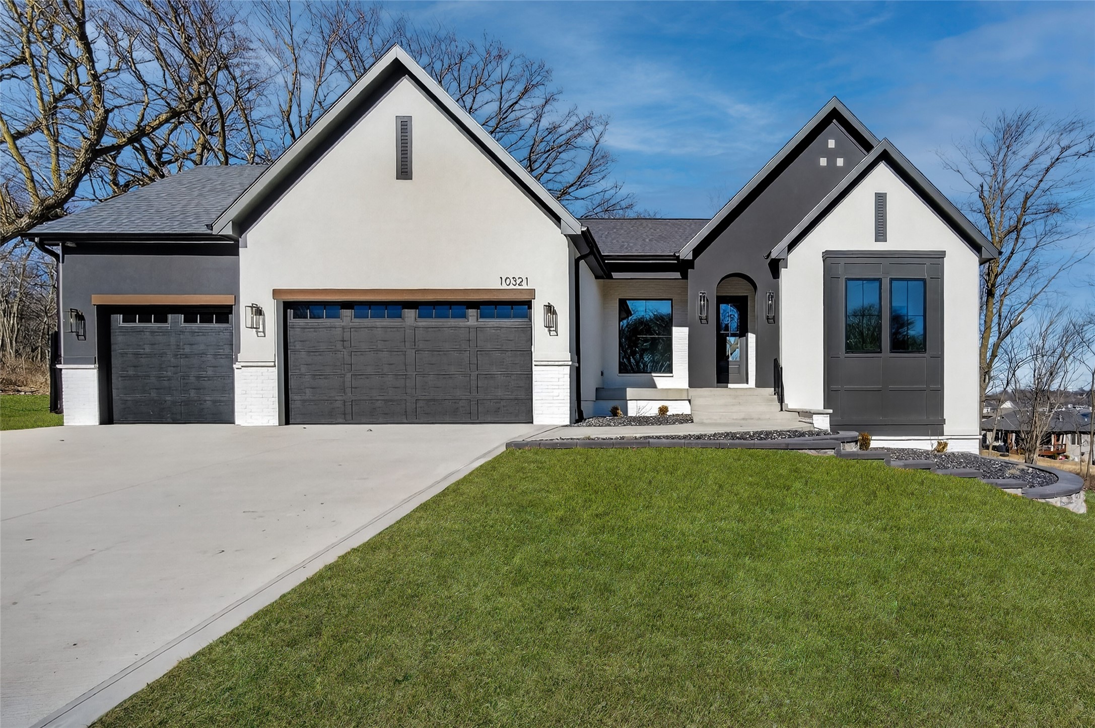 West Des Moines, Iowa, 50266, United States, 4 Bedrooms Bedrooms, ,4 BathroomsBathrooms,Residential,Active,2017514