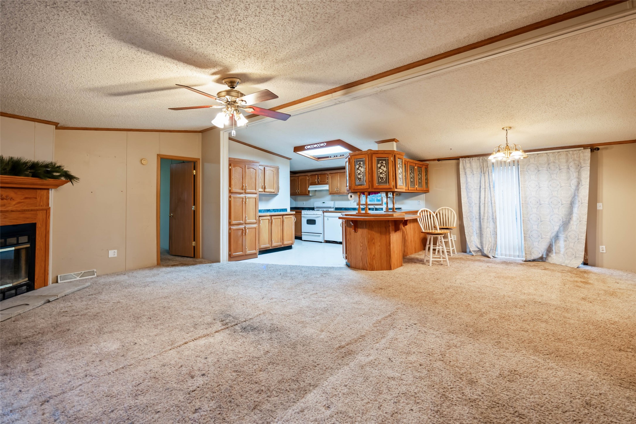 5211 S 70th Avenue E