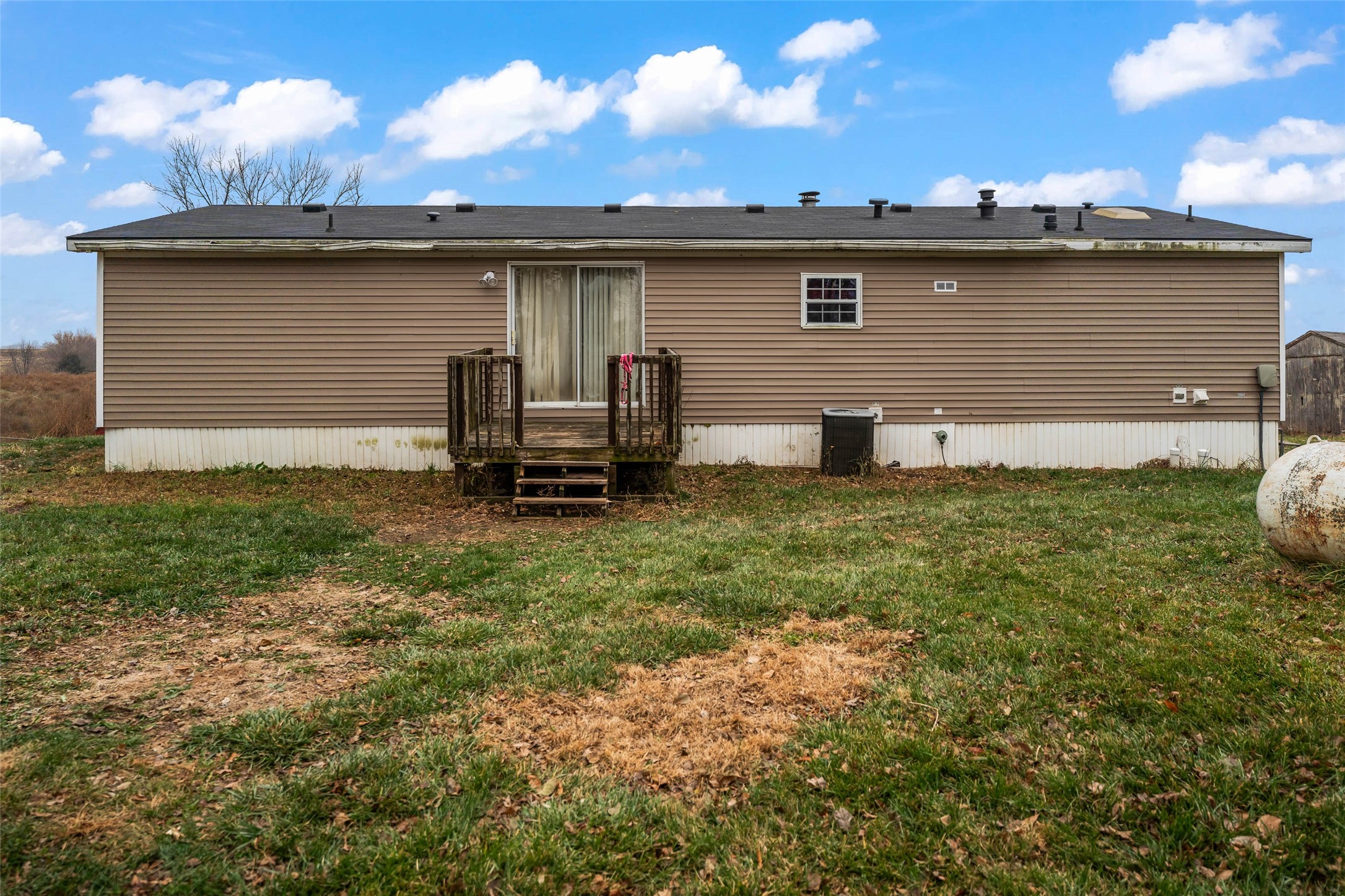 5211 S 70th Avenue E