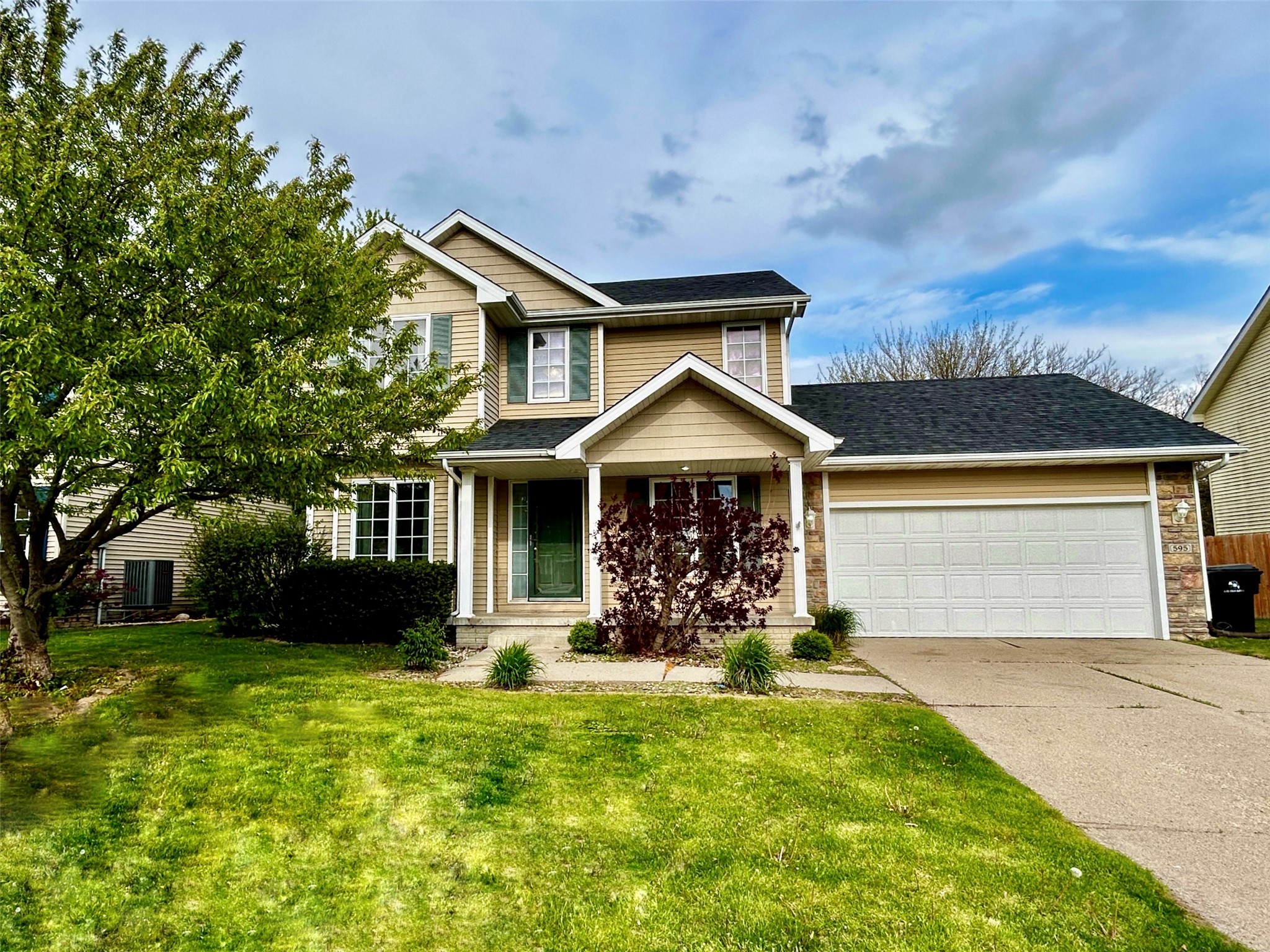 595 SE Cardinal Lane, Waukee, Iowa image 1
