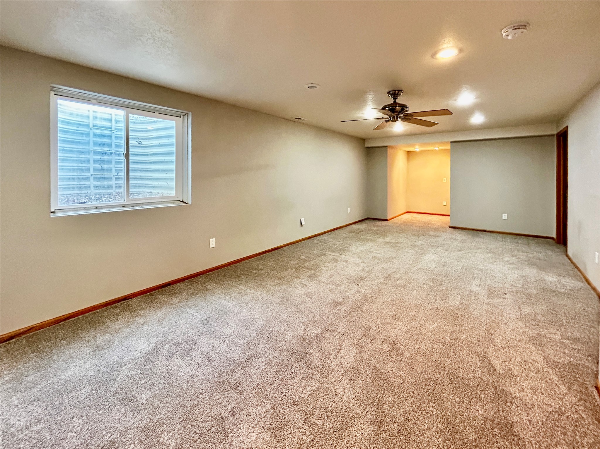 595 SE Cardinal Lane, Waukee, Iowa image 13