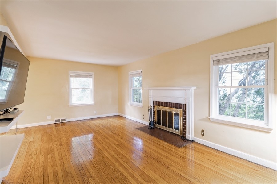 2016 Friley Road, Ames, Iowa image 3