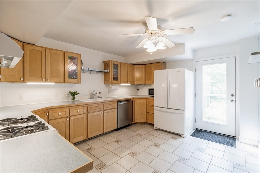 2016 Friley Road, Ames, Iowa image 9