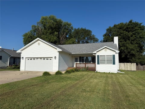 Homes For Sale - 212 N 14th Avenue<br/> Winterset, IA 50273