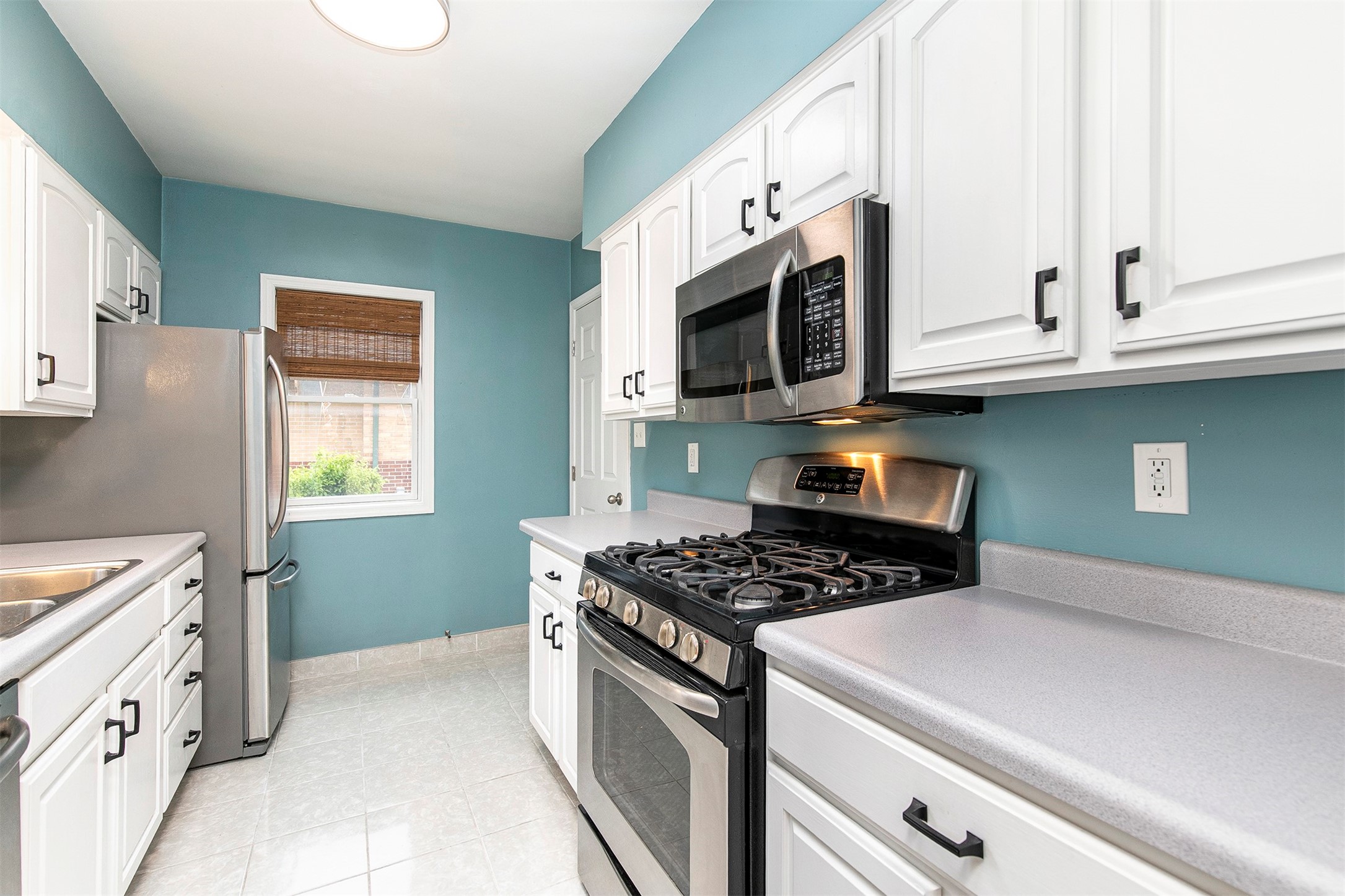 308 18th Place, West Des Moines, Iowa image 14