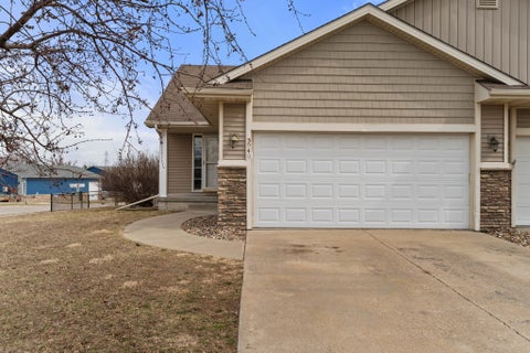 Multifamily For Sale - 5949 NW 50th Street<br/> Johnston, IA 50131