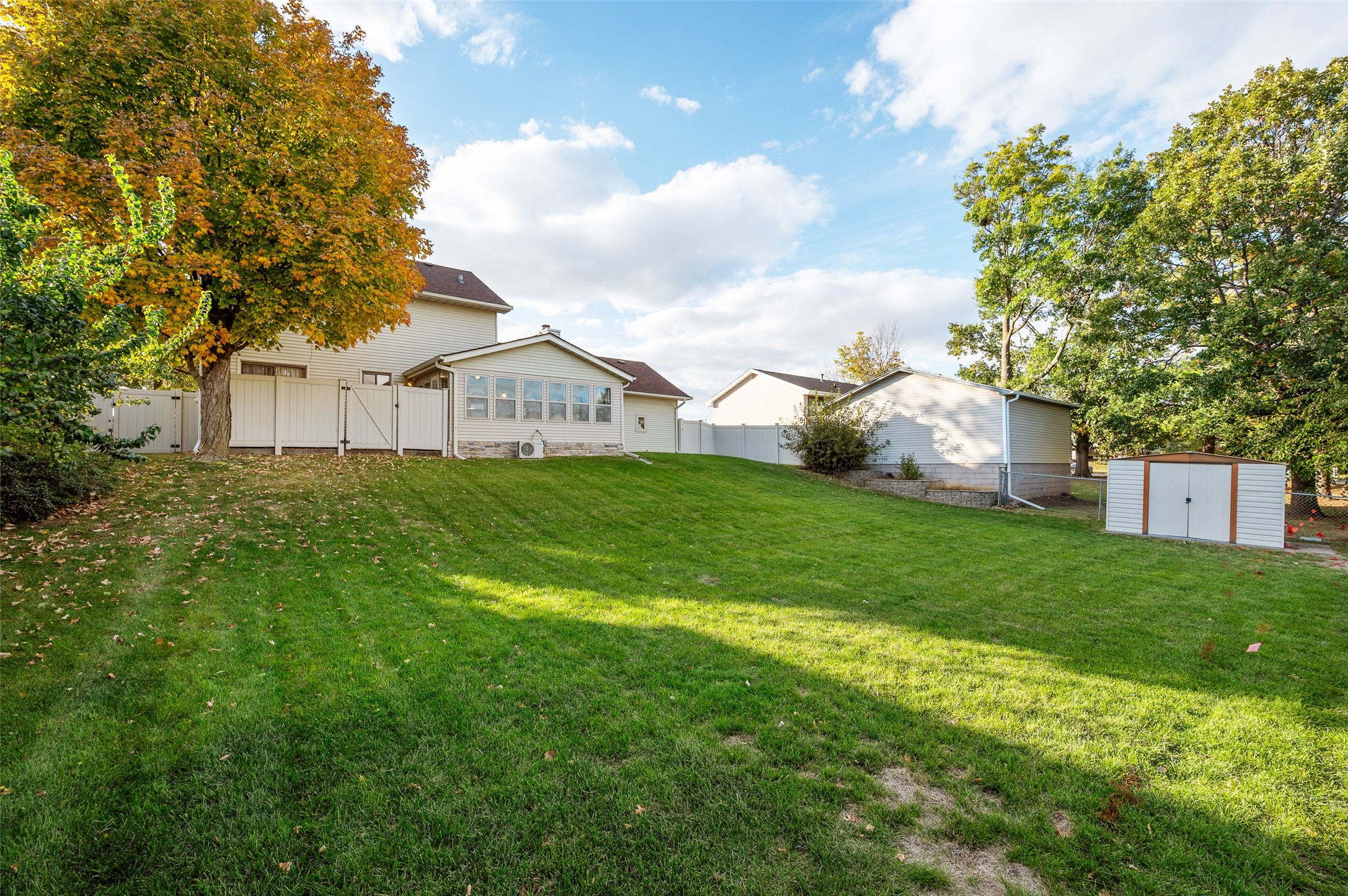 227 S Hickory Boulevard