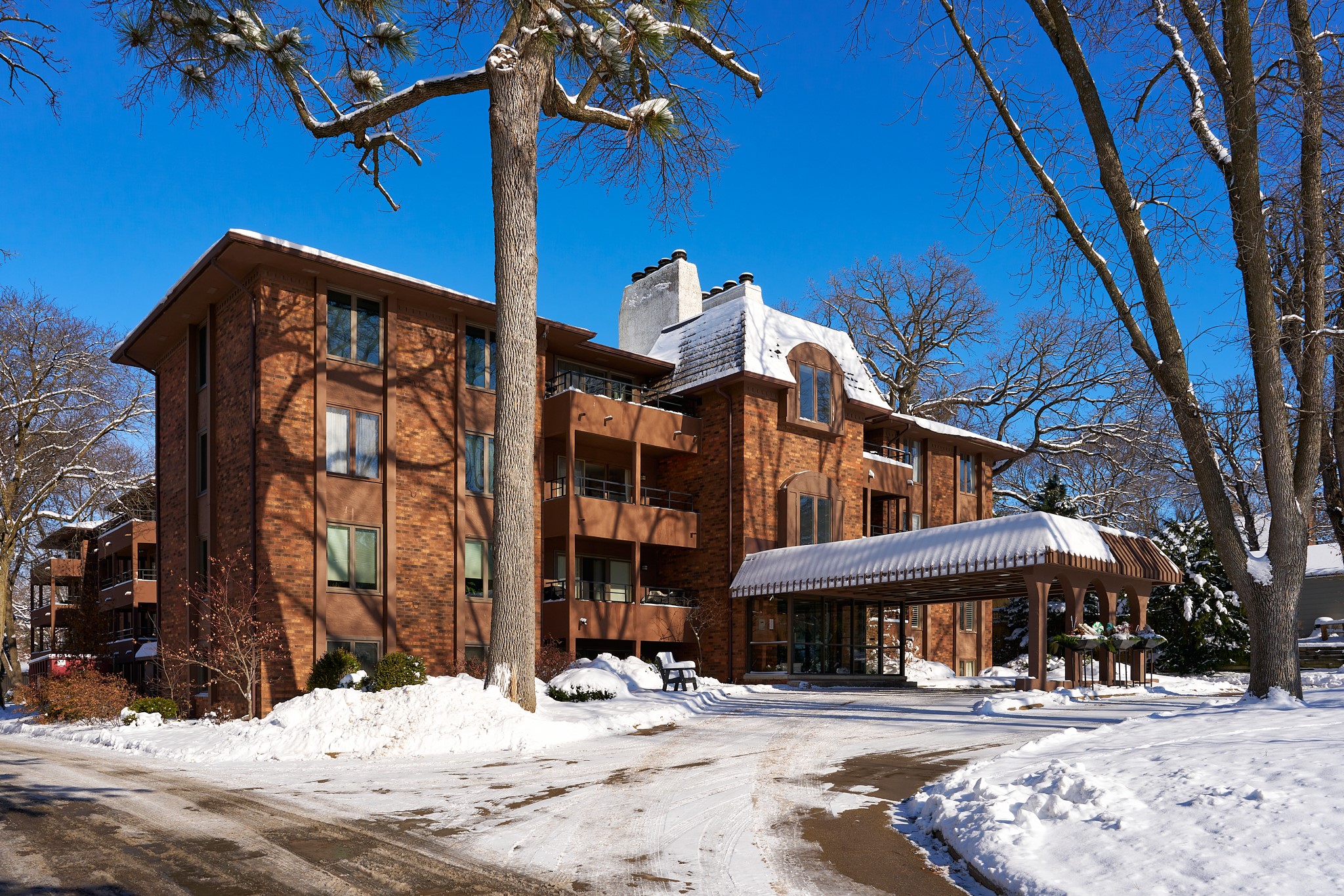 4323 Grand Avenue 428