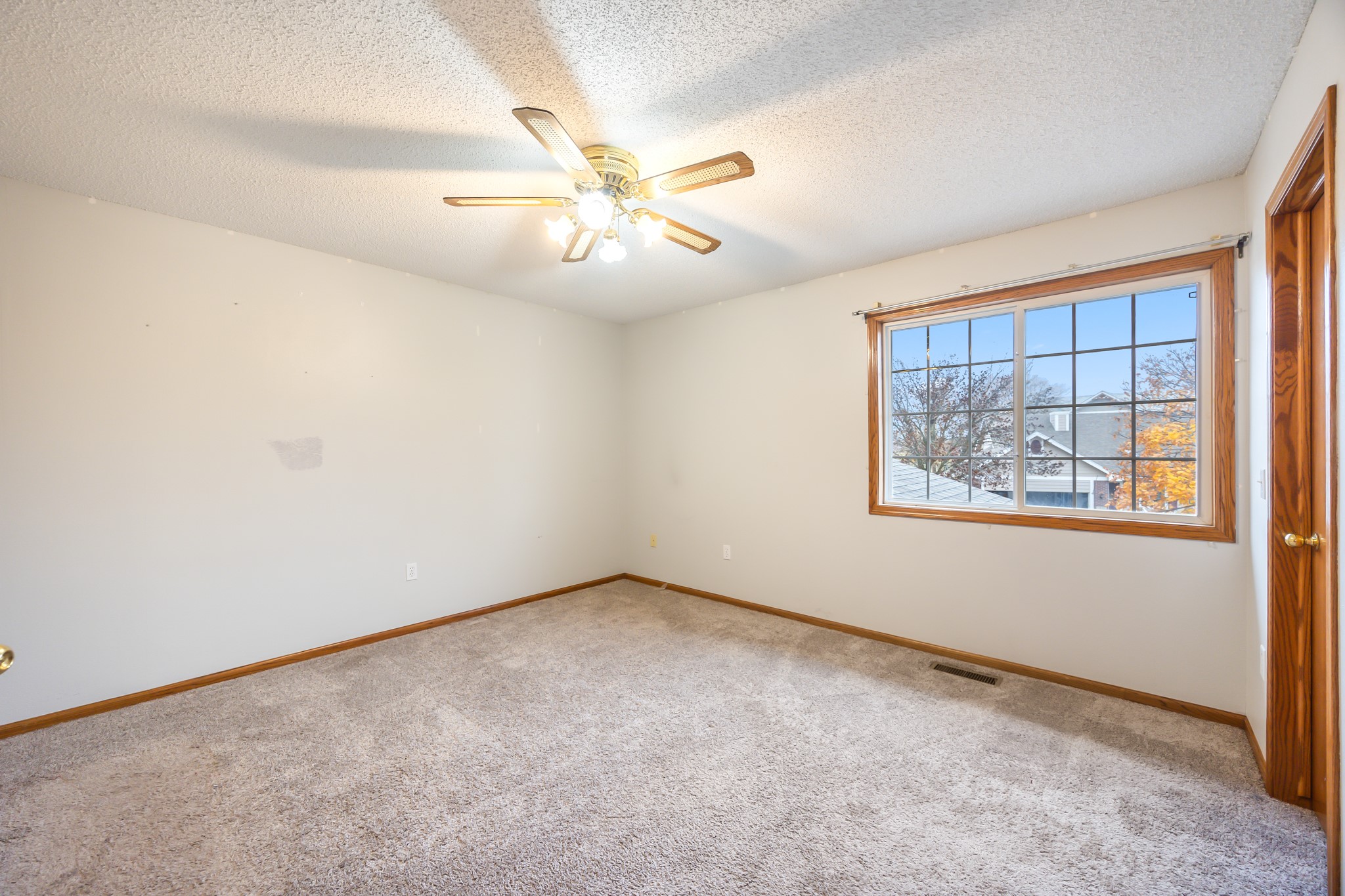 1634 Prairie Circle, Altoona, Iowa image 18