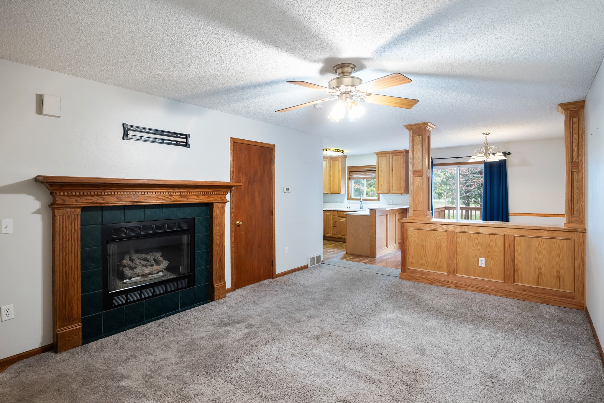 1634 Prairie Circle, Altoona, Iowa image 6