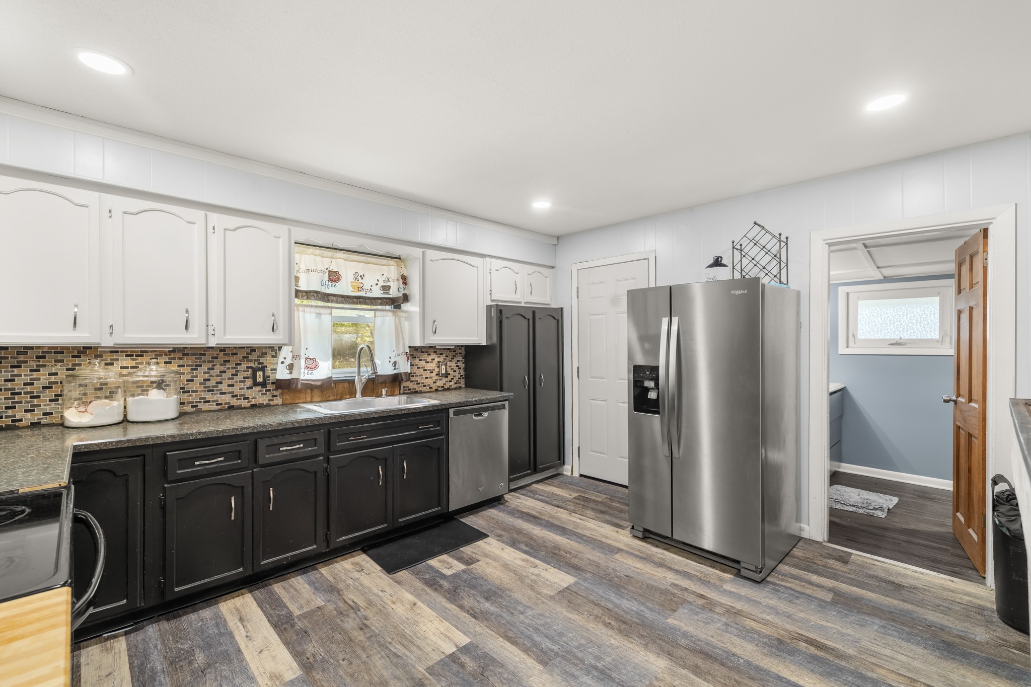 Photo 1 of 19 — 204 Maple Street, De Soto, IA 50069
