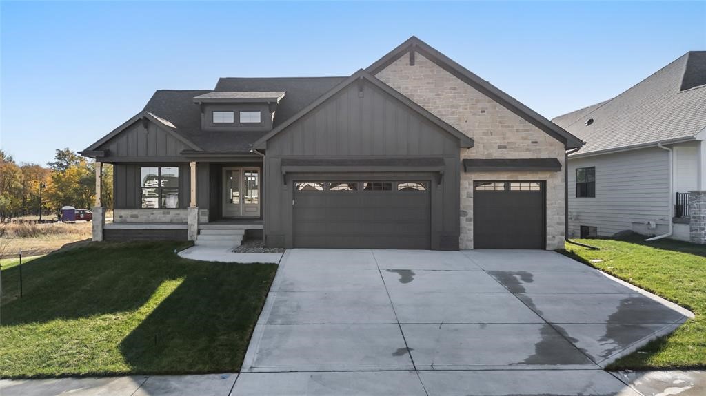 17950 Tanglewood Drive, Clive, Iowa image 1