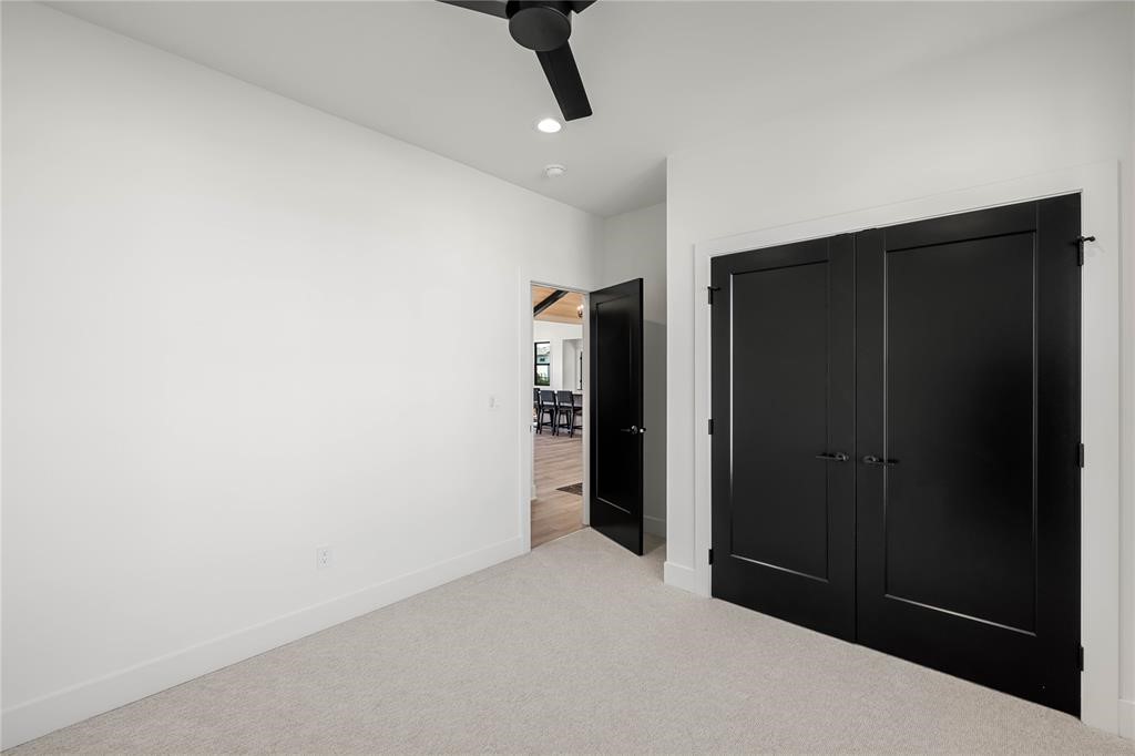 17950 Tanglewood Drive, Clive, Iowa image 12
