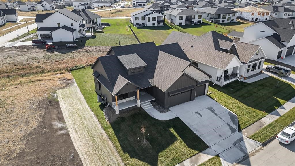 17950 Tanglewood Drive, Clive, Iowa image 27