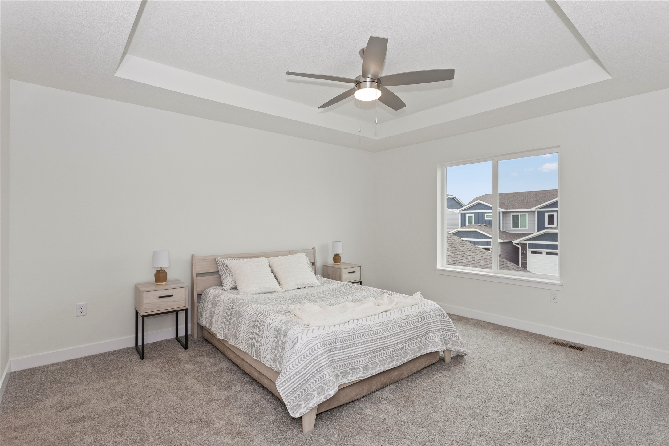 253 NW Waverly Drive, Waukee, Iowa image 25