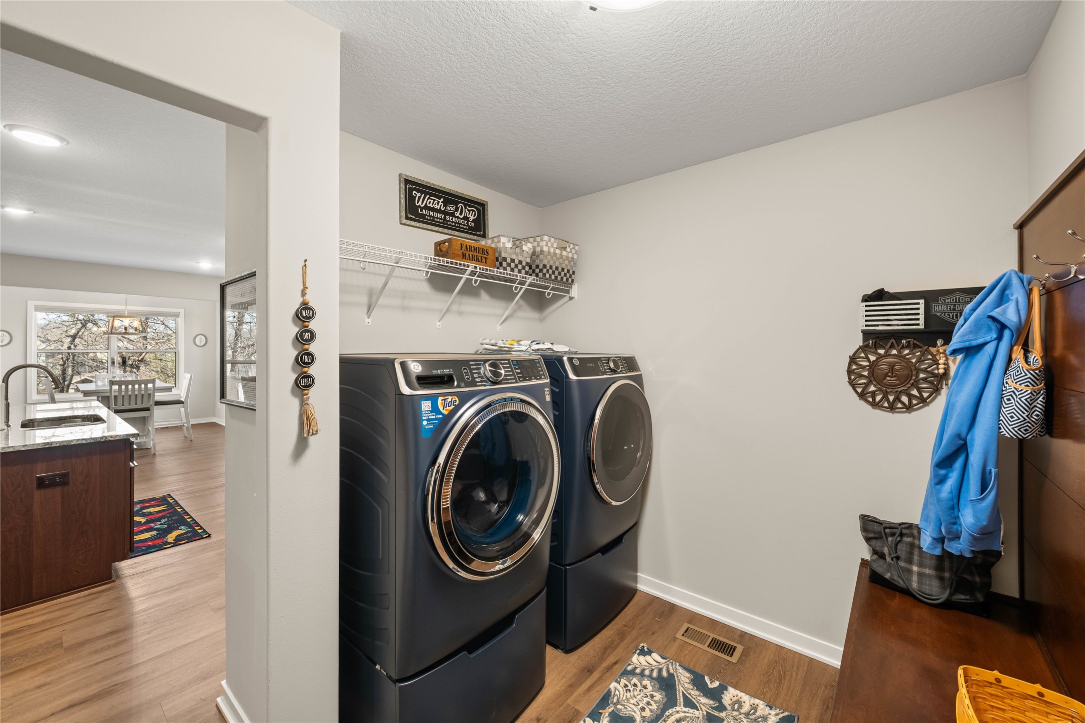14523 North Valley Drive, Urbandale, Iowa image 21