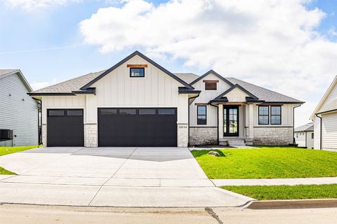 18048 Tanglewood Drive Clive IA 50325