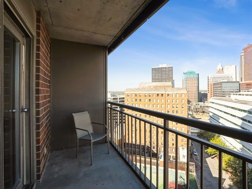 300 Walnut Street #1407, Des Moines, Iowa image 17