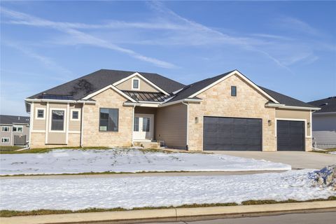 135 NW Alderleaf Drive Waukee IA 50263