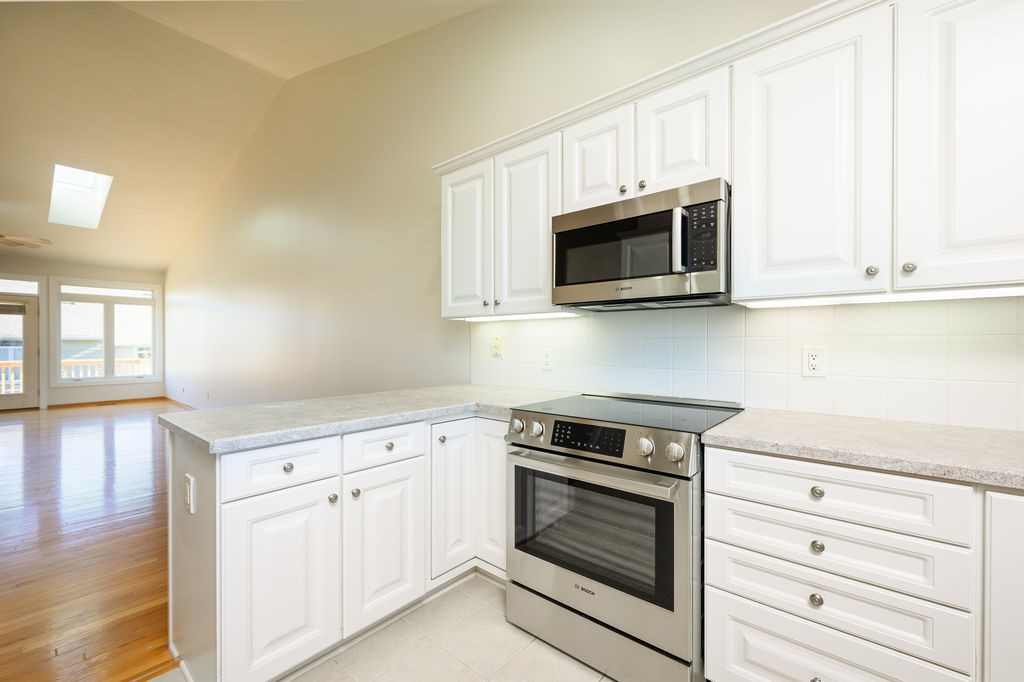 1825 SE Hickory Circle