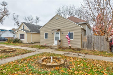 Homes For Sale - 1819 5th Street<br/> Dallas County, Perry, IA 50220