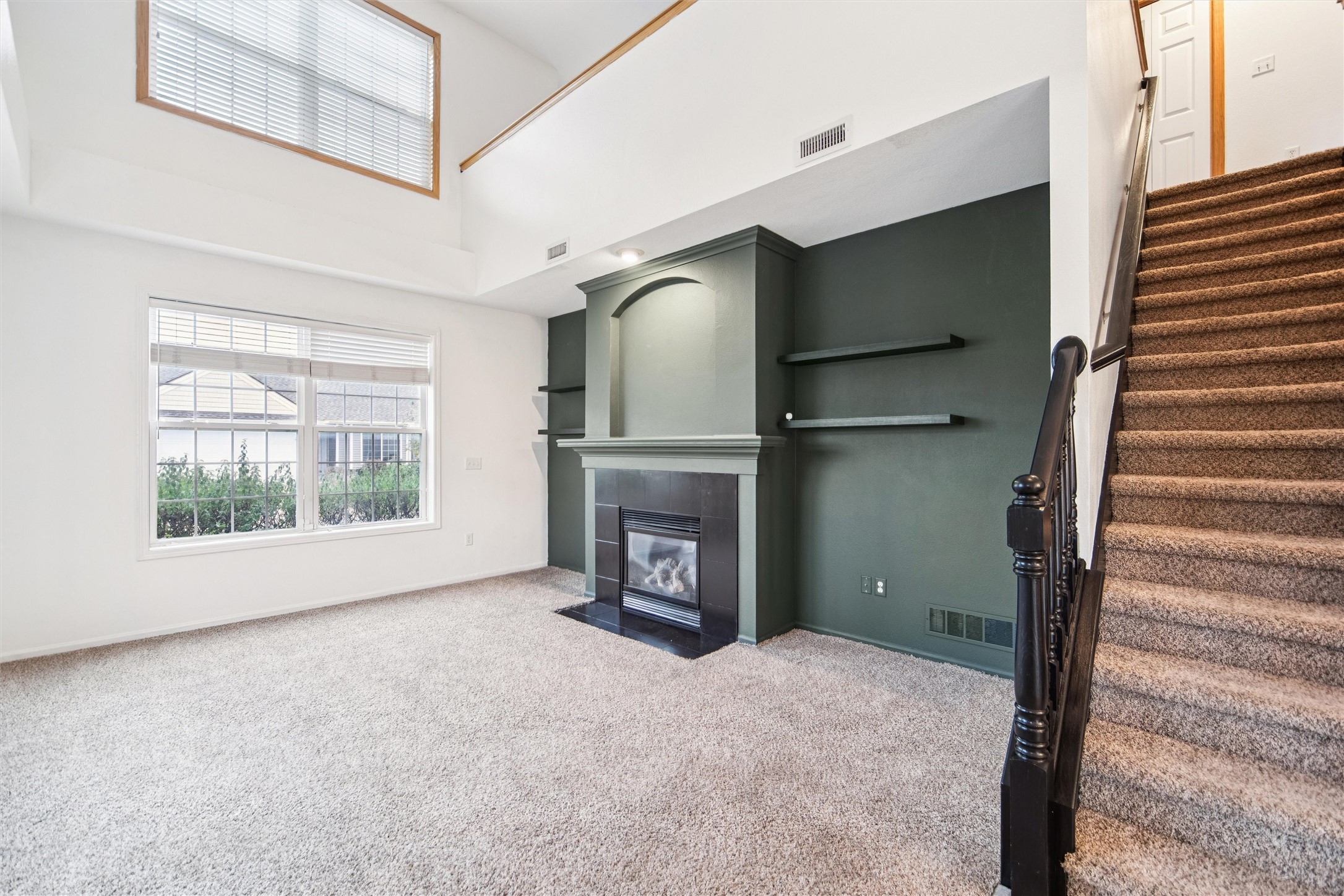 1023 NE Greenview Drive