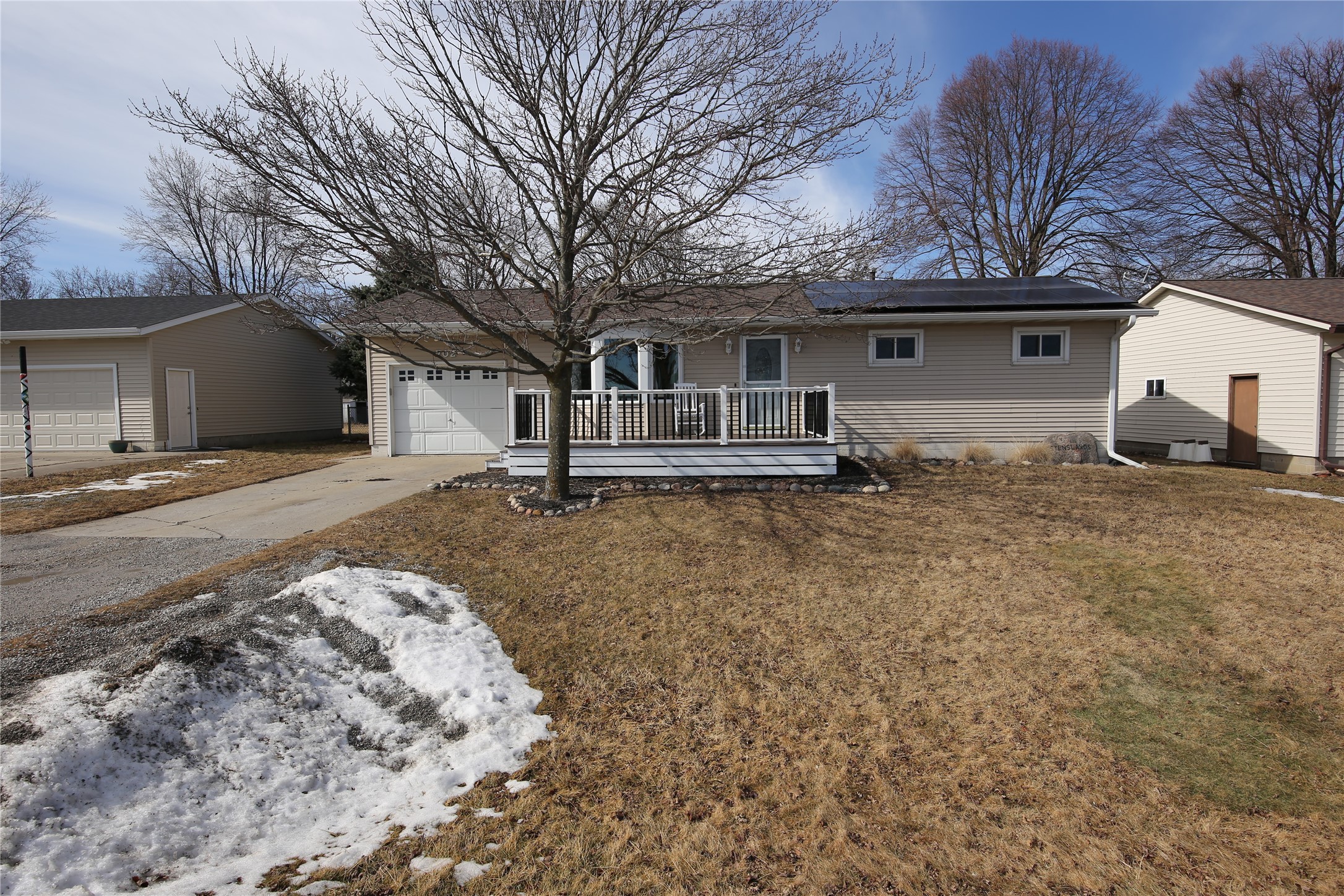 702 18th Street Place, Nevada, Iowa image 1
