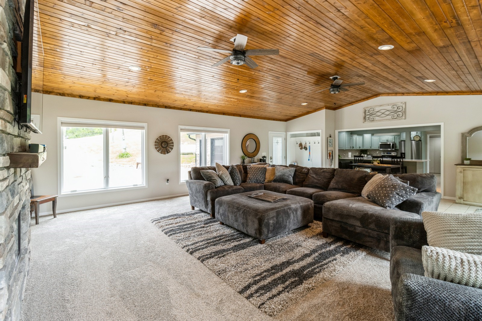 105 S Shore Drive, Montezuma, Iowa image 11