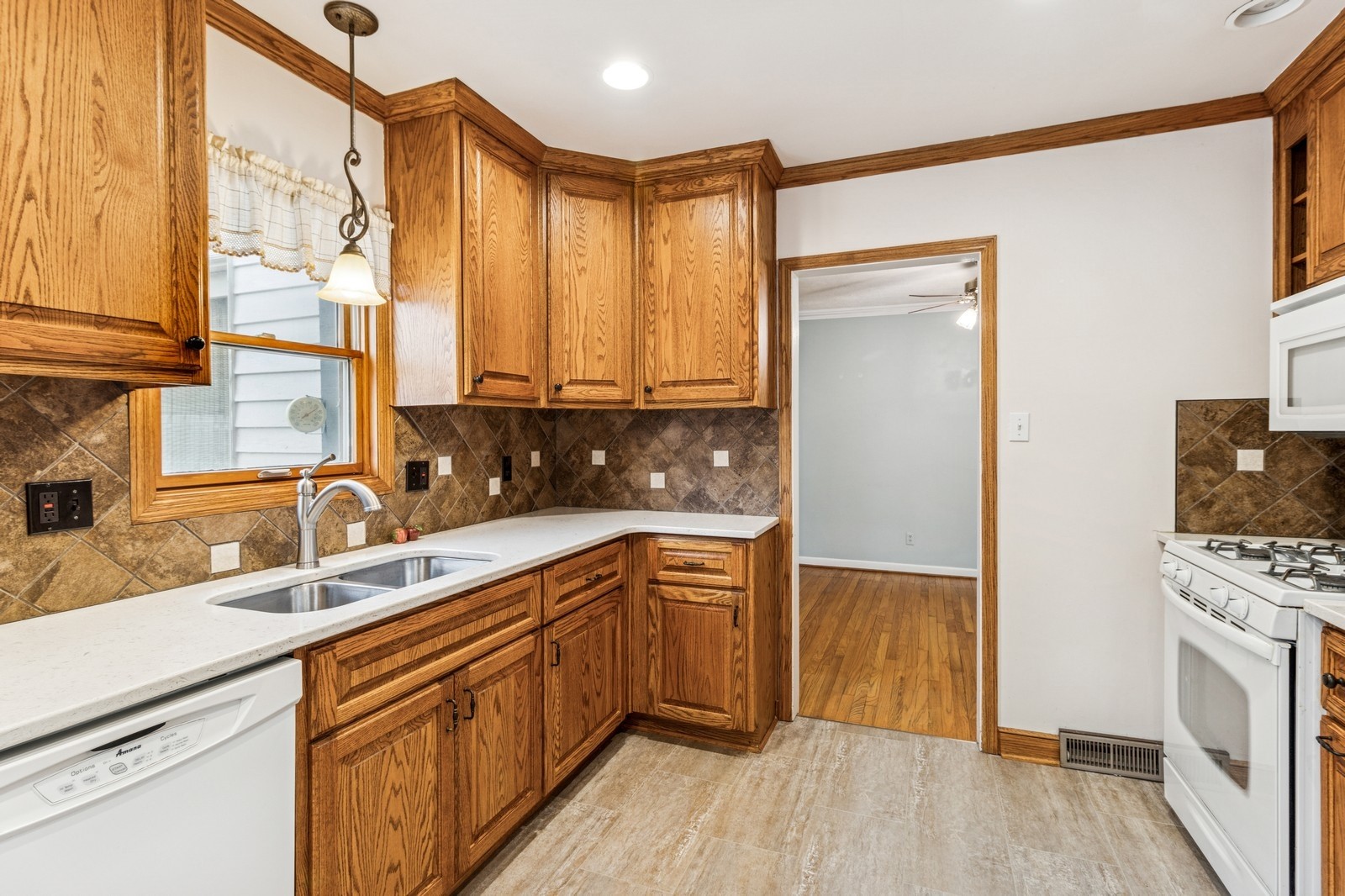 4312 Ashby Avenue, Des Moines, Iowa image 13