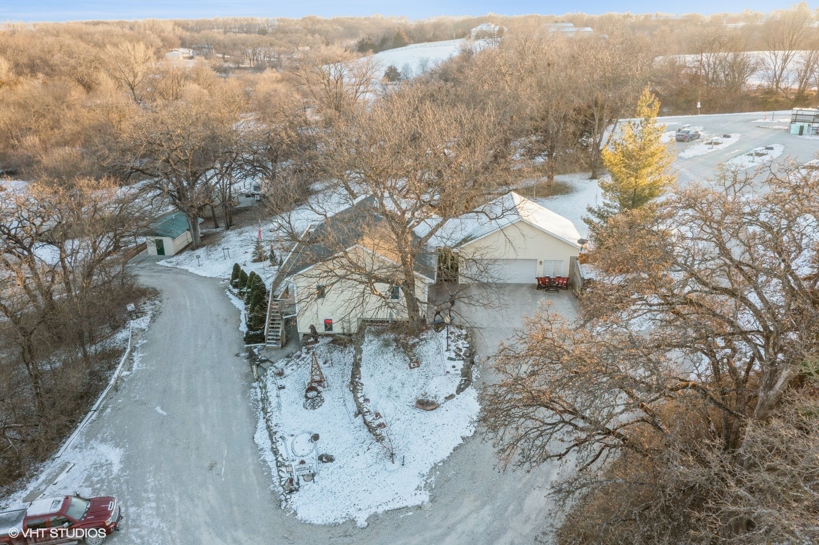 36026 Jewell Court, Earlham, Iowa image 3