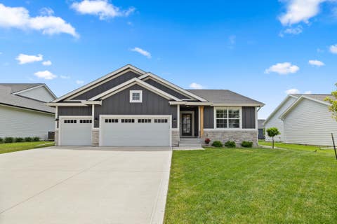 Homes For Sale - 10946 Brookdale Drive<br/> Dallas County, West Des Moines, IA 50266