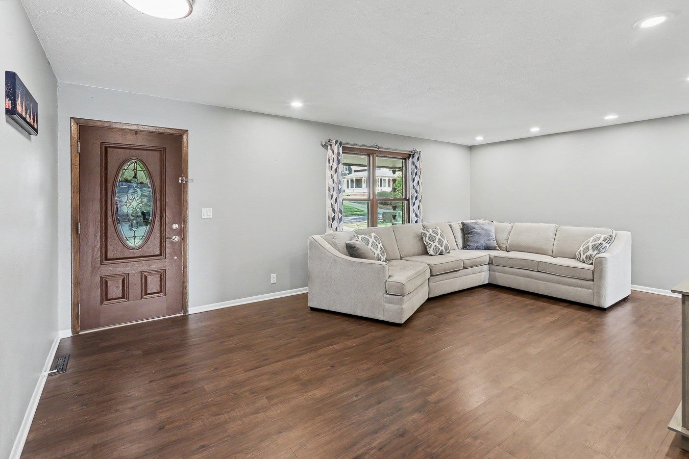 1200 W 2nd Street