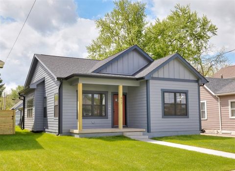 Homes For Sale - 417 E Granger Avenue<br/> Des Moines, IA 50315