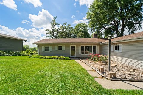 Homes For Sale - 1530 Jade Street<br/> Kellogg, IA 50135
