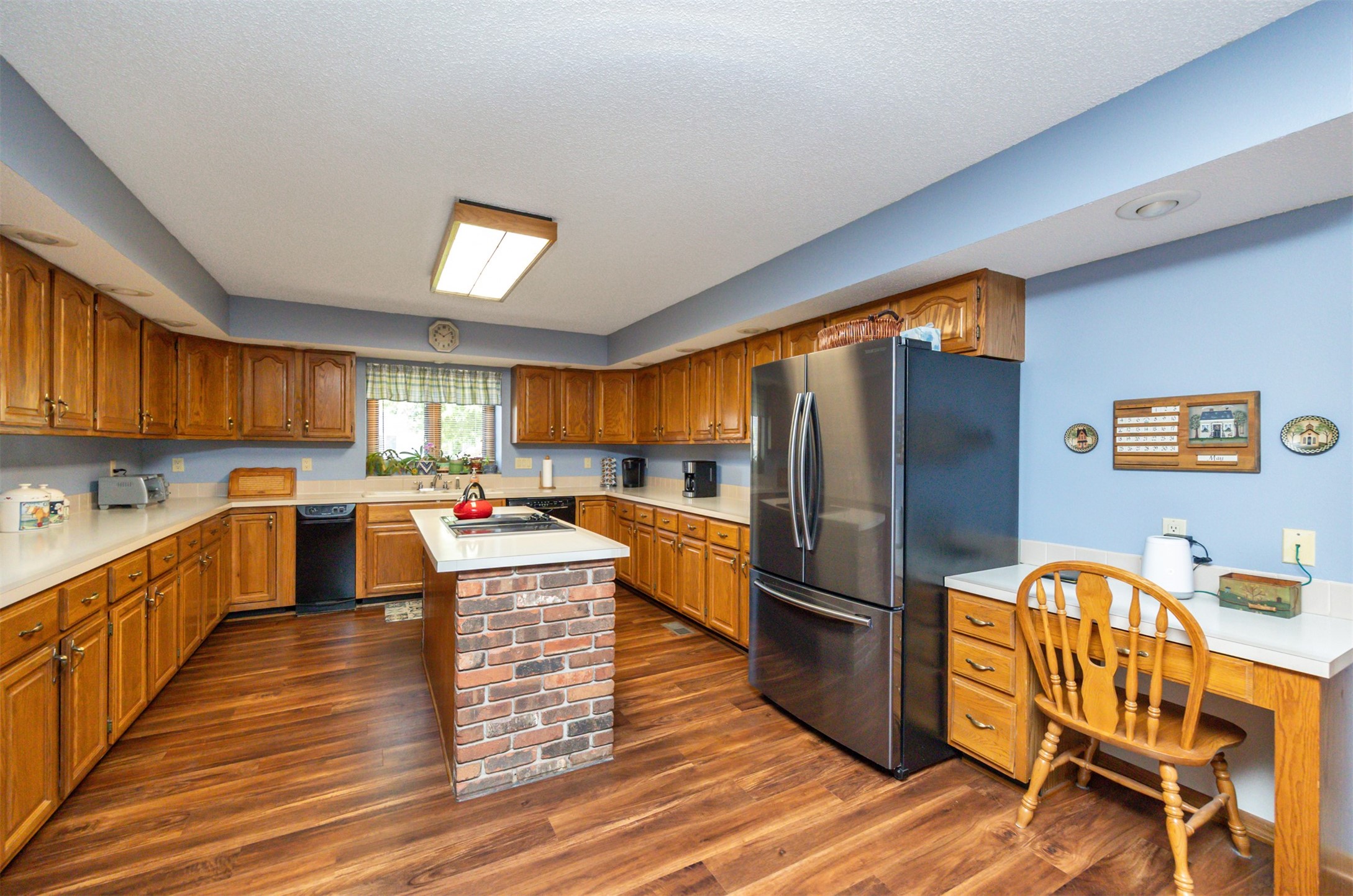 10760 Elmcrest Drive, Clive, Iowa image 15