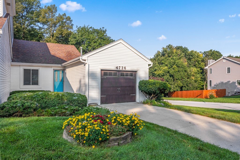 4726 71st Street, Urbandale, Iowa image 1