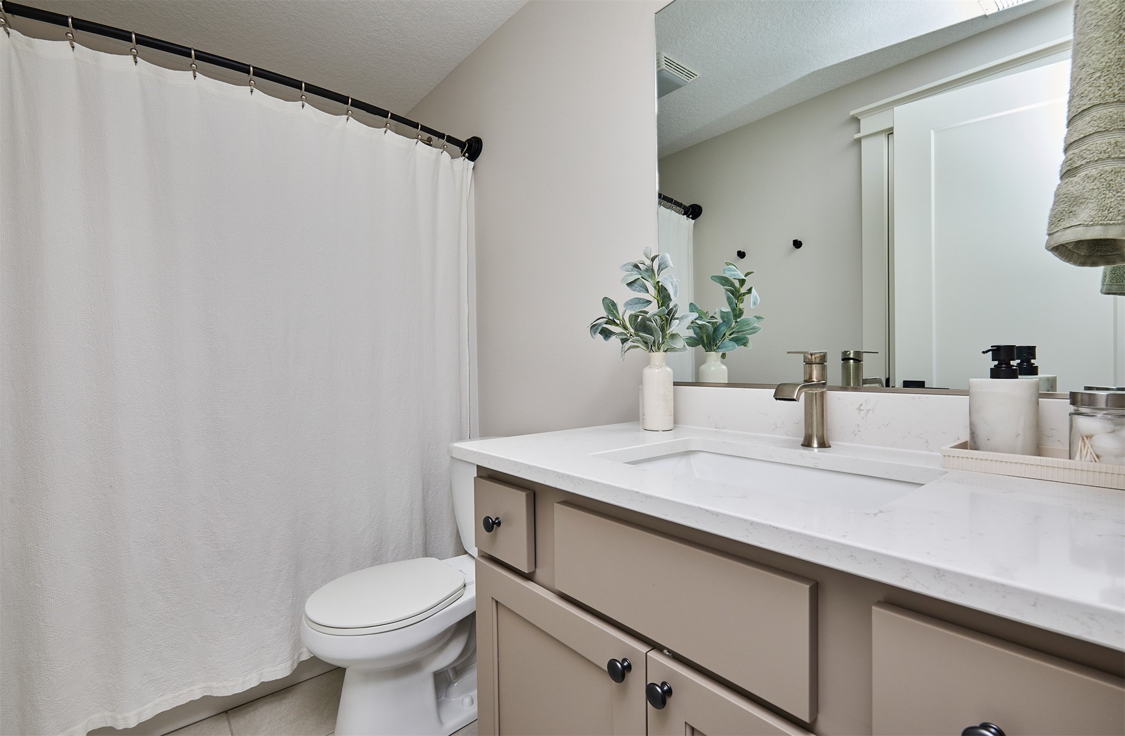 455 NW Ashley Circle, Waukee, Iowa image 32