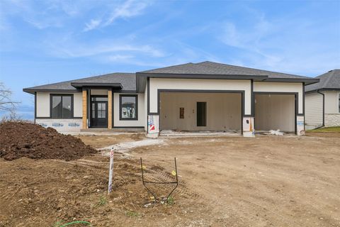 14503 Catalpa Drive Urbandale IA 50323