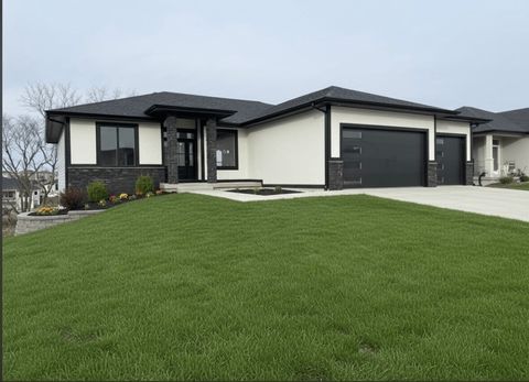 14503 Catalpa Drive Urbandale IA 50323