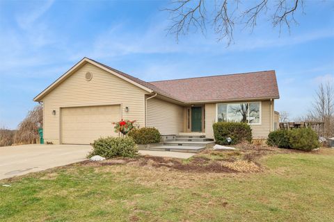 10633 Drake Street Norwalk IA 50211