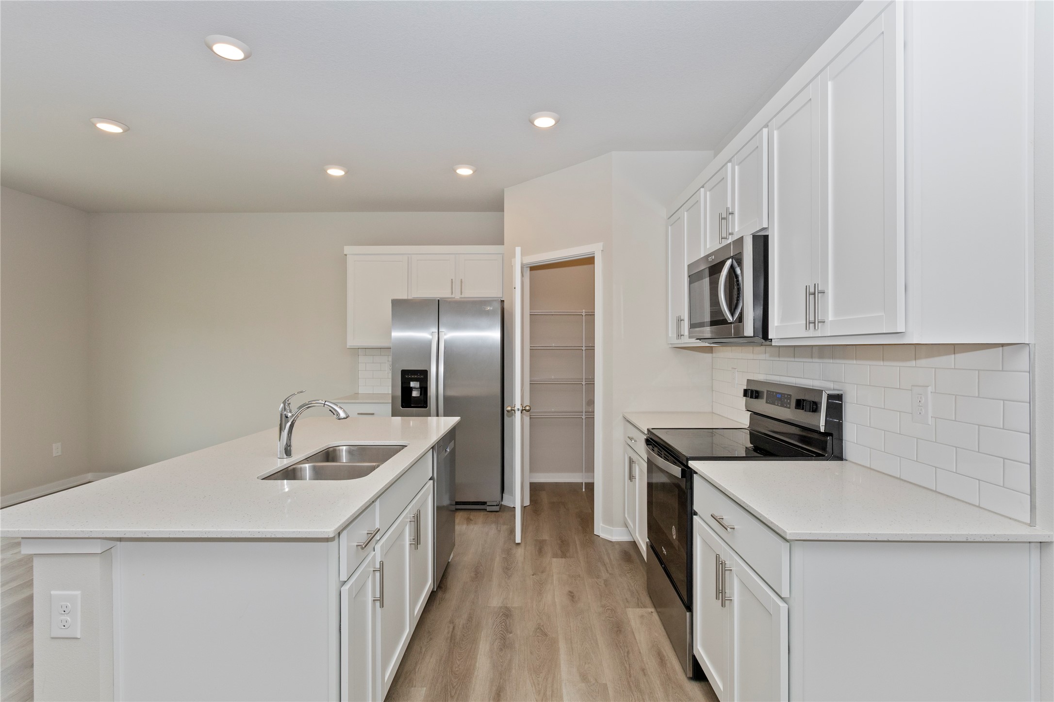 1331 NW Brandywine Lane, Waukee, Iowa image 4